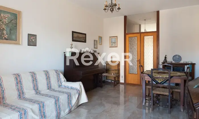 Rexer-Casale-Monferrato-Ampio-appartamento-con-cantina-garage-e-balconi-Altro