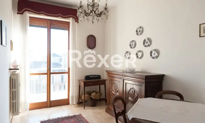 Rexer-Casale-Monferrato-Ampio-appartamento-con-cantina-garage-e-balconi-Altro