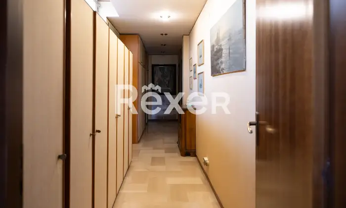 Rexer-Palermo-Ampia-e-prestigiosa-abitazione-in-zona-centrale-a-Palermo-nel-quartiere-Libert-Altro