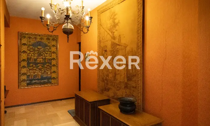 Rexer-Palermo-Ampia-e-prestigiosa-abitazione-in-zona-centrale-a-Palermo-nel-quartiere-Libert-Altro