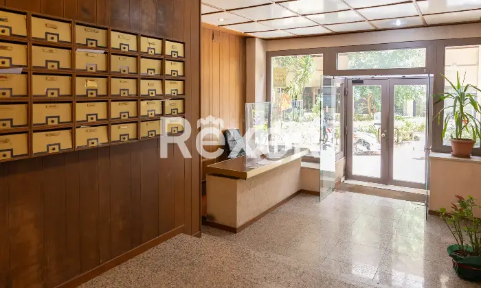 Rexer-Palermo-Ampia-e-prestigiosa-abitazione-in-zona-centrale-a-Palermo-nel-quartiere-Libert-Altro
