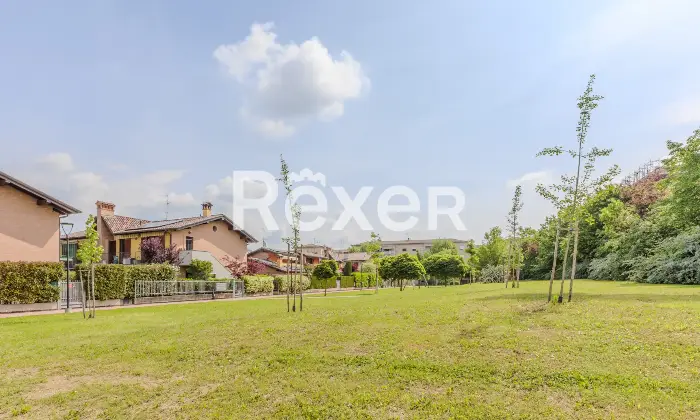 Rexer-Curno-Trilocale-con-giardino-e-box-doppio-Altro