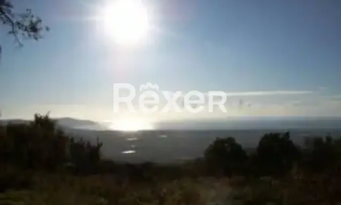 Rexer-Capaccio-Paestum-Rustico-in-costruzione-in-terreno-panoramico-Giardino