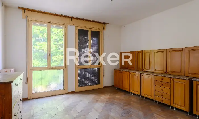 Rexer-Padova-Terracielo-da-ristrutturare-a-Voltabarozzo-Altro
