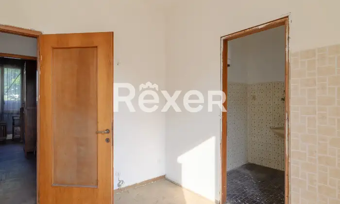 Rexer-Padova-Terracielo-da-ristrutturare-a-Voltabarozzo-Altro