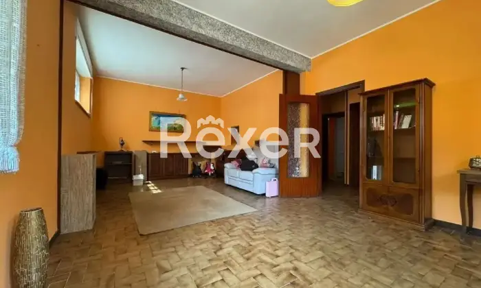 Rexer-Orino-Villa-in-vendita-in-via-Giuseppe-Verdi-ad-Orino-Altro
