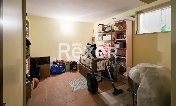 Rexer-francavilla-al-mare-Villetta-a-schiera-con-ampi-spazi-circostanti-due-garage-e-taverna-Altro