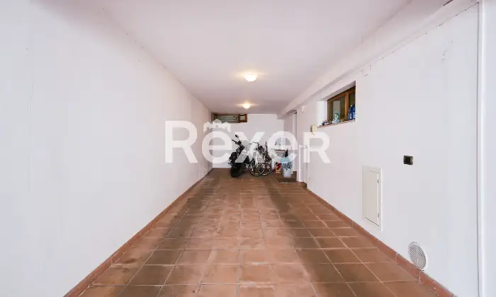 Rexer-francavilla-al-mare-Villetta-a-schiera-con-ampi-spazi-circostanti-due-garage-e-taverna-Altro