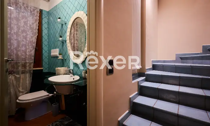 Rexer-francavilla-al-mare-Villetta-a-schiera-con-ampi-spazi-circostanti-due-garage-e-taverna-Altro