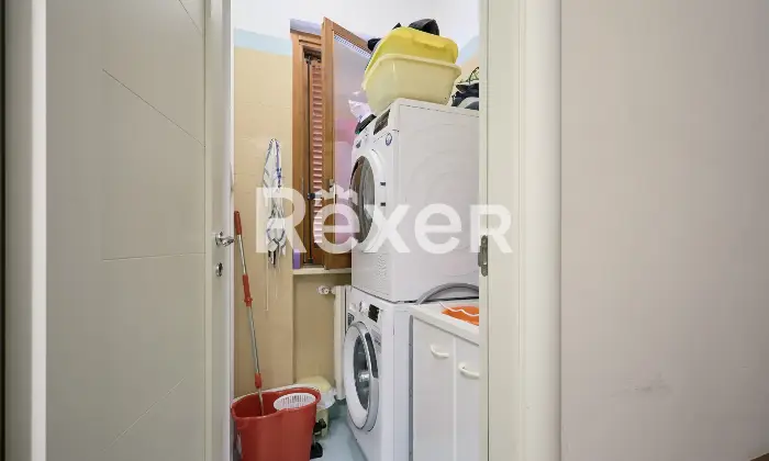 Rexer-francavilla-al-mare-Villetta-a-schiera-con-ampi-spazi-circostanti-due-garage-e-taverna-Altro
