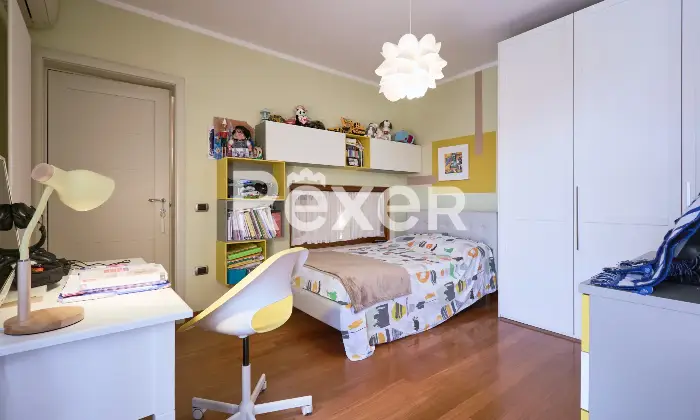 Rexer-francavilla-al-mare-Villetta-a-schiera-con-ampi-spazi-circostanti-due-garage-e-taverna-Altro