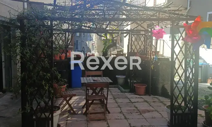 Rexer-Bosio-Casa-tipica-ligure-indipendente-su-lati-con-cortile-privato-Altro