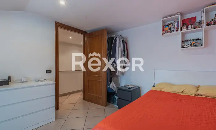 Rexer-Marco-Simone-Villa-a-schiera-con-box-auto-Altro