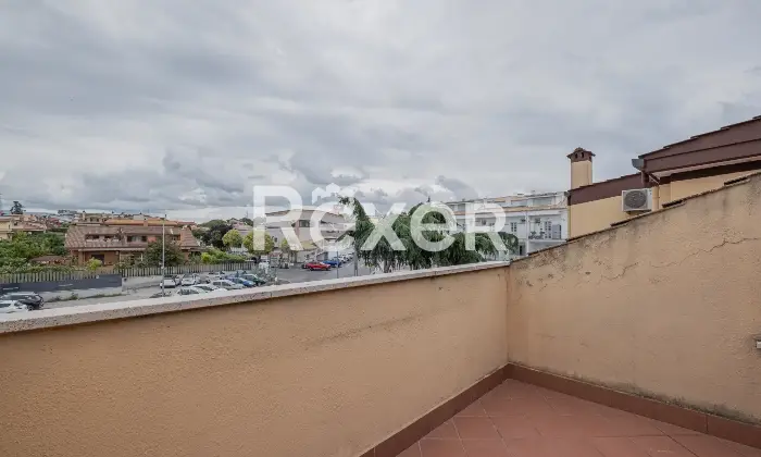 Rexer-Marco-Simone-Villa-a-schiera-con-box-auto-Altro