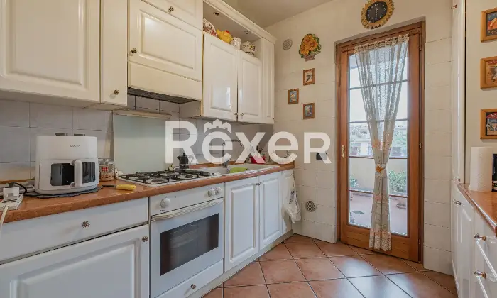 Rexer-Marco-Simone-Villa-a-schiera-con-box-auto-Altro