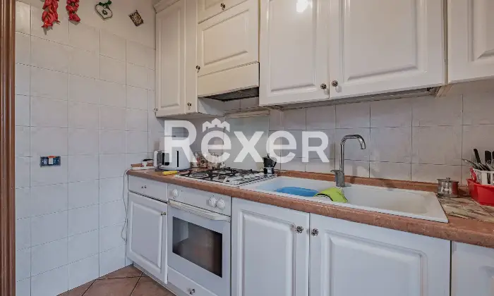 Rexer-Marco-Simone-Villa-a-schiera-con-box-auto-Altro