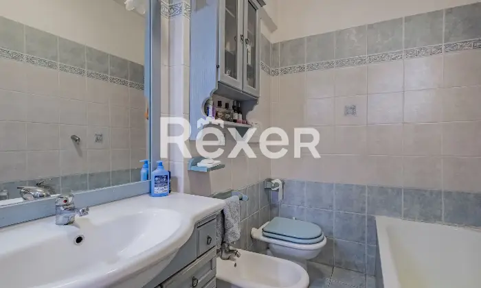 Rexer-Marco-Simone-Villa-a-schiera-con-box-auto-Altro