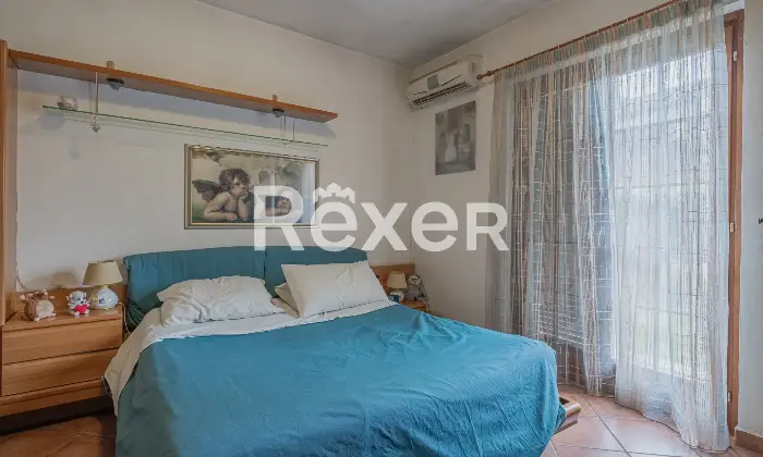 Rexer-Marco-Simone-Villa-a-schiera-con-box-auto-Altro