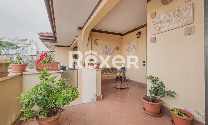 Rexer-Marco-Simone-Villa-a-schiera-con-box-auto-Altro