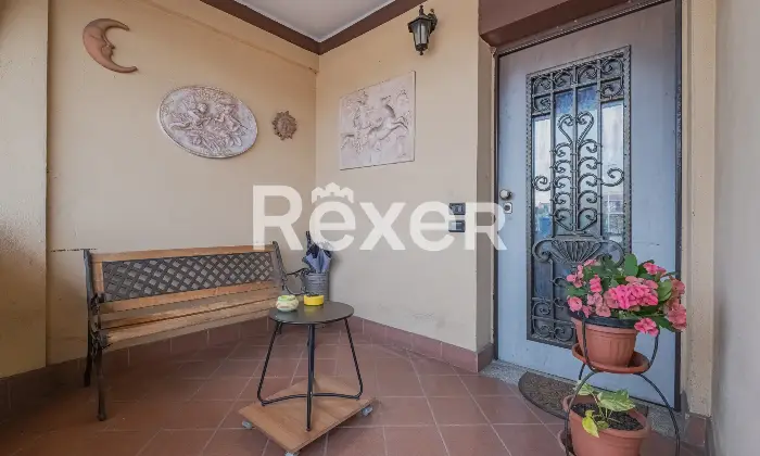 Rexer-Marco-Simone-Villa-a-schiera-con-box-auto-Altro