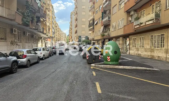 Rexer-Roma-Autorimessa-in-Centro-Ideale-per-Investimento-Altro