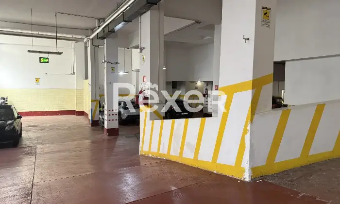 Rexer-Roma-Autorimessa-in-Centro-Ideale-per-Investimento-Altro