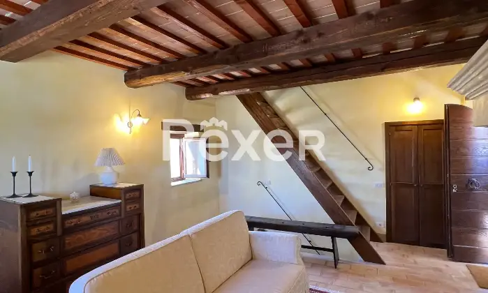 Rexer-Caldarola-Casatorre-medievale-in-vendita-in-Localit-Vestignano-a-Caldarola-Altro