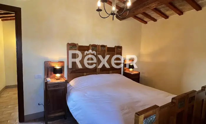 Rexer-Caldarola-Casatorre-medievale-in-vendita-in-Localit-Vestignano-a-Caldarola-Altro