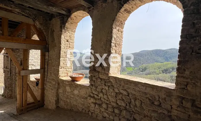 Rexer-Caldarola-Casatorre-medievale-in-vendita-in-Localit-Vestignano-a-Caldarola-Altro