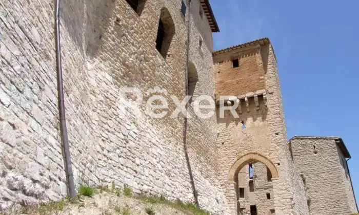 Rexer-Caldarola-Casatorre-medievale-in-vendita-in-Localit-Vestignano-a-Caldarola-Altro
