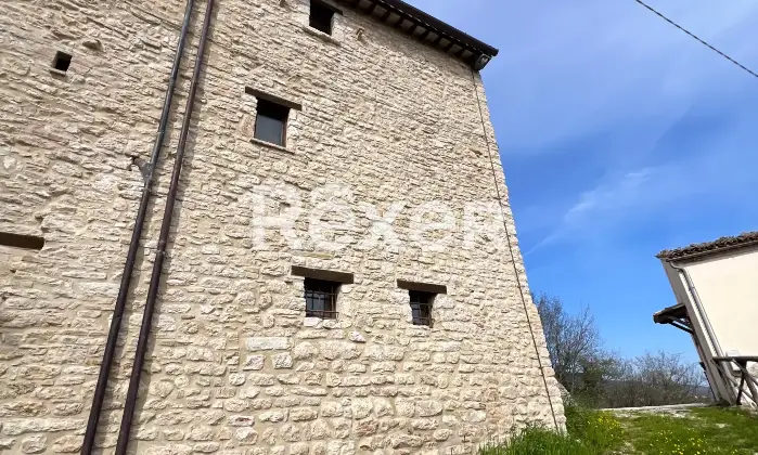 Rexer-Caldarola-Casatorre-medievale-in-vendita-in-Localit-Vestignano-a-Caldarola-Altro