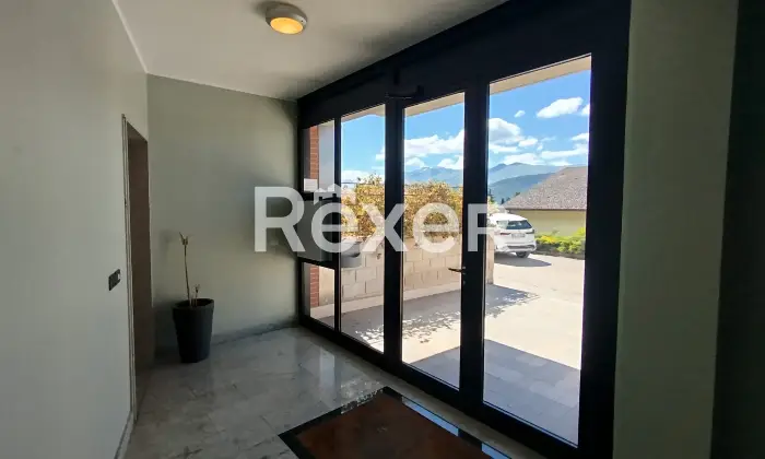 Rexer-LAquila-Elegante-duplex-con-terrazzi-cantina-e-doppi-garage-Altro