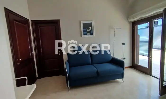 Rexer-LAquila-Elegante-duplex-con-terrazzi-cantina-e-doppi-garage-Altro