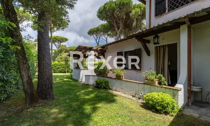 Rexer-Forte-dei-Marmi-Villa-bifamiliare-con-giardino-privato-a-pochi-passi-dal-mare-di-Forte-dei-Marmi-Altro