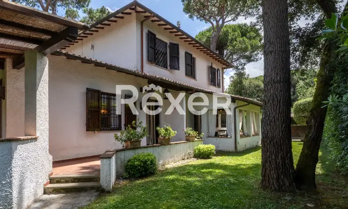 Rexer-Forte-dei-Marmi-Villa-bifamiliare-con-giardino-privato-a-pochi-passi-dal-mare-di-Forte-dei-Marmi-Altro