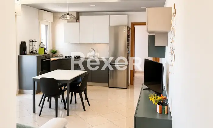 Rexer-Matera-Appartamento-con-ampio-terrazzo-e-splendida-vista-al-penultimo-piano-Altro