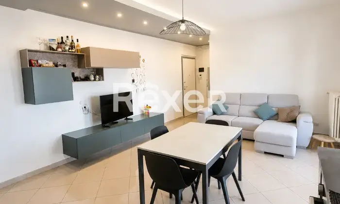 Rexer-Matera-Appartamento-con-ampio-terrazzo-e-splendida-vista-al-penultimo-piano-Altro