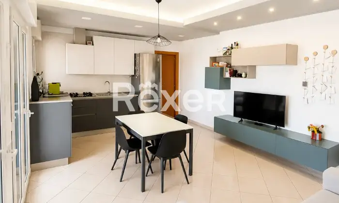 Rexer-Matera-Appartamento-con-ampio-terrazzo-e-splendida-vista-al-penultimo-piano-Altro
