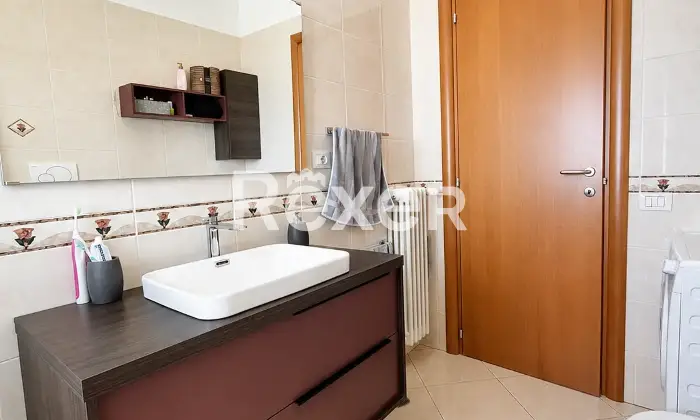 Rexer-Matera-Appartamento-con-ampio-terrazzo-e-splendida-vista-al-penultimo-piano-Altro