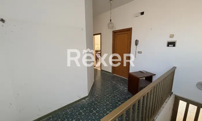 Rexer-Diamante-Ampio-e-panoramico-appartamento-con-sovrastante-terrazzo-da-mq-Altro