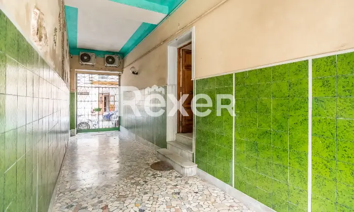Rexer-Napoli-NAPOLI-VIA-MARIGLIANO-Soluzione-indipendente-con-giardino-e-possibilit-di-ampliamento-Altro