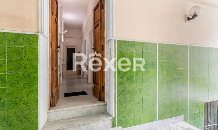 Rexer-Napoli-NAPOLI-VIA-MARIGLIANO-Soluzione-indipendente-con-giardino-e-possibilit-di-ampliamento-Altro