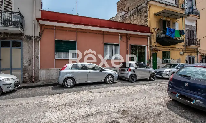 Rexer-Napoli-NAPOLI-VIA-MARIGLIANO-Soluzione-indipendente-con-giardino-e-possibilit-di-ampliamento-Altro