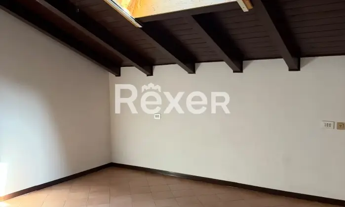 Rexer-Rancio-Valcuvia-Vivere-la-tranquillit-ampio-duplex-con-mansarda-giardino-esclusivo-e-doppi-servizi-Altro