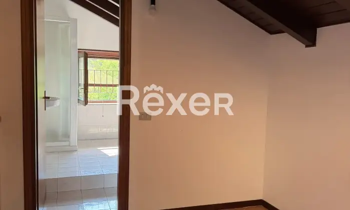 Rexer-Rancio-Valcuvia-Vivere-la-tranquillit-ampio-duplex-con-mansarda-giardino-esclusivo-e-doppi-servizi-Altro