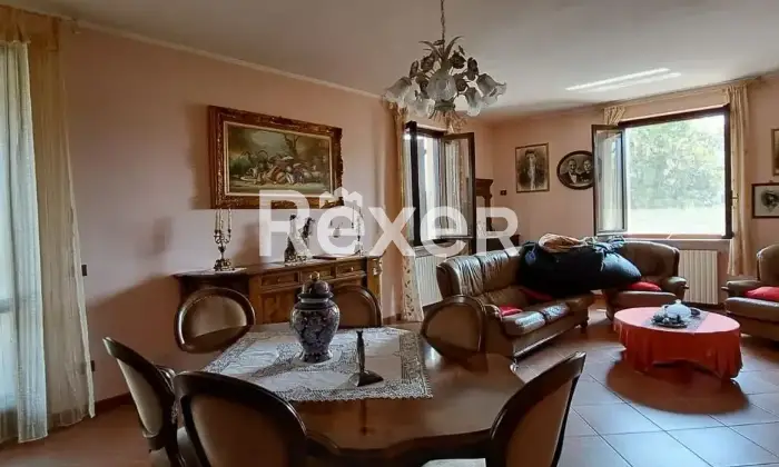 Rexer-San-Giovanni-in-Croce-Villa-unifamiliare-in-vendita-in-Via-Ruggeri-a-San-Giovanni-in-Croce-Altro