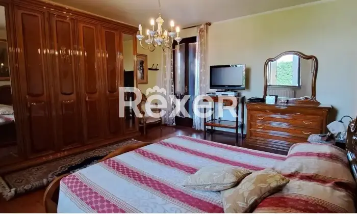 Rexer-San-Giovanni-in-Croce-Villa-unifamiliare-in-vendita-in-Via-Ruggeri-a-San-Giovanni-in-Croce-Altro