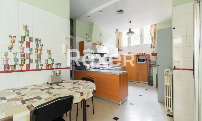 Rexer-Milano-Esclusiva-residenza-di-mq-con-terrazzo-possibilit-box-posto-auto-Via-Aristide-De-Togni-Altro
