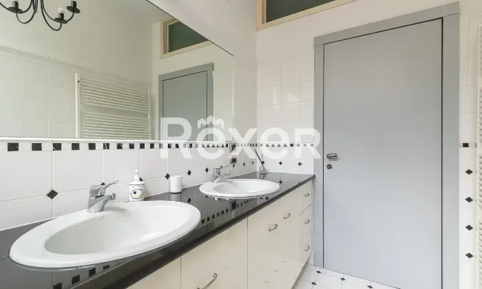 Rexer-Milano-Esclusiva-residenza-di-mq-con-terrazzo-possibilit-box-posto-auto-Via-Aristide-De-Togni-Altro