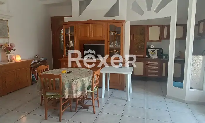 Rexer-Civita-Casa-indipendente-Civita-Soggiorno